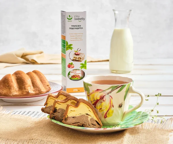 Tort bicolor cu îndulcitor lichid Sweetly Stevia (etichetă în limba bulgară)